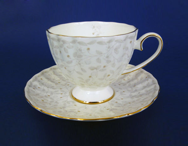 Набор 220мл чашек чайных высоких с блюдцем 2/4, золотая лента, декор Джулия БЕЖ, фарфор Hatori (Freydis) - Австрия артикул 16384