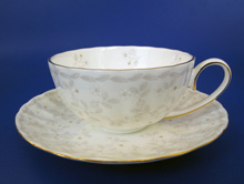 Набор 220 мл чашек чайных высоких с блюдцем 2/4, золотая лента, декор Джулия БЕЖ, фарфор Hatori (Freydis) - Австрия артикул 16373